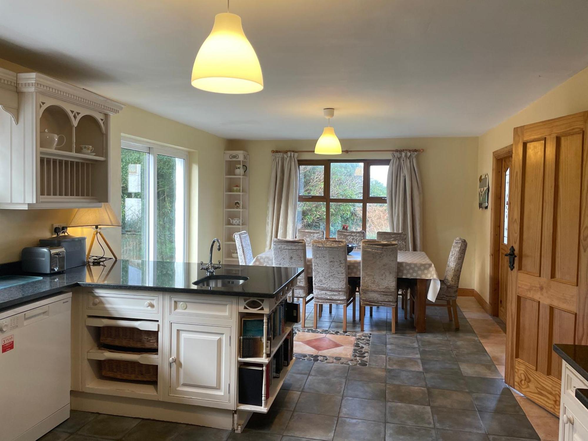 Letterfrack Farm Cottage In Village On A Farm Beside Connemara National Park エクステリア 写真